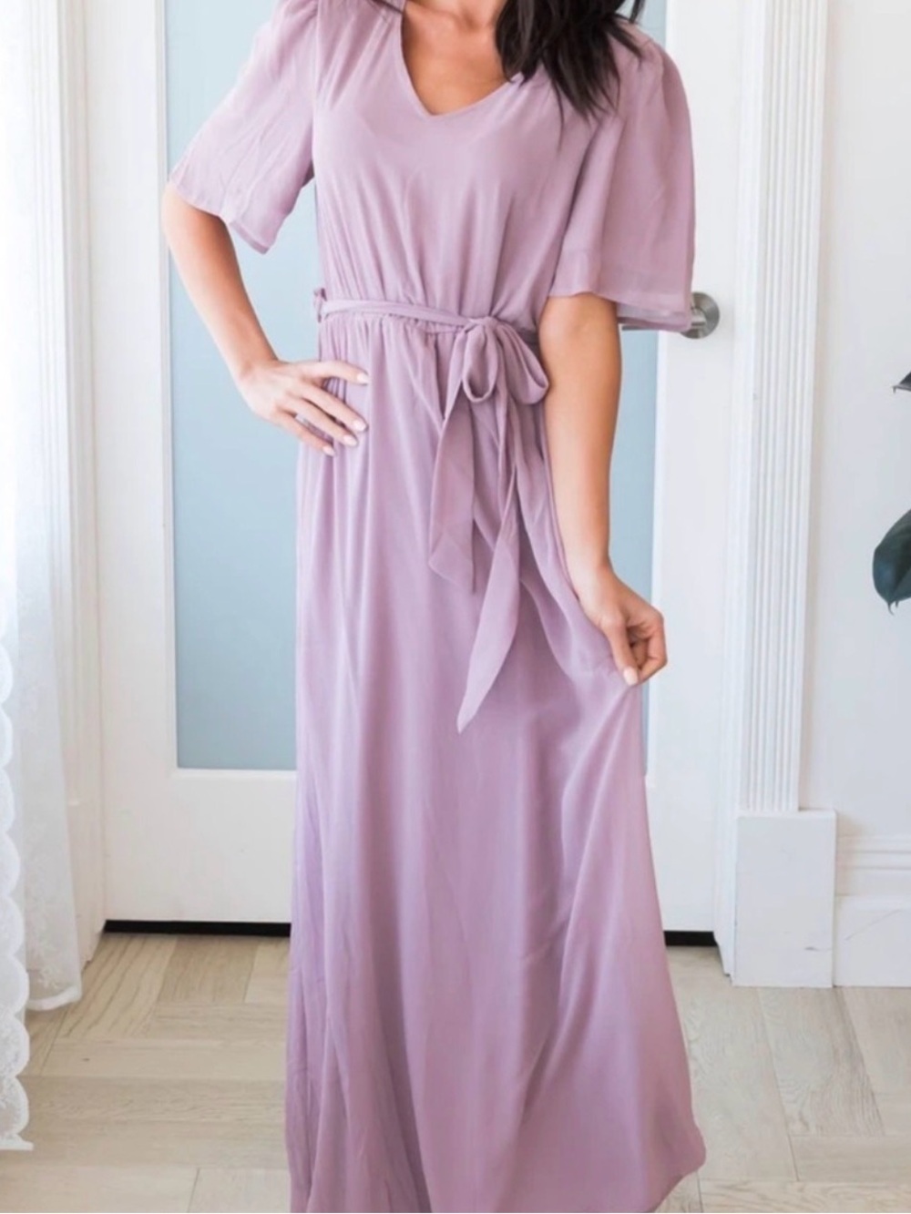 Women's Lavender V-Neck Tie-Waist Maxi Dress